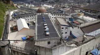 Pilotsuz təyyarələr həbsxanaya hücum edib 