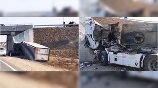 Şəmkirdə ağır qəza:  Yuxulu sürücü “TIR”ı beton körpüyə çırpdı  - VİDEO