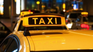 Maşınını oğurladığı şəxsin yolda qaldığını görüb evinə düşürdü 