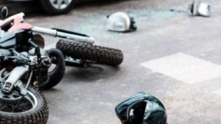 Gəncədə moped qəzaya düşdü - Xəsarət alan var 