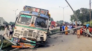 Avtobus qəzasında altı nəfər ölüb 