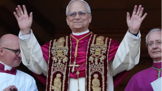 За какой клуб болеет Папа Римский Лев XIV? 