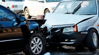 Bakıda iki minik avtomobili toqquşub  - VİDEO