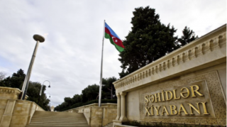 To Lam Şəhidlər xiyabanını ziyarət etdi 