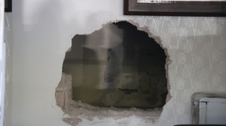 Divarı deşib mağazanın qızıllarını oğurladılar - VİDEO 