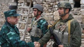 Prezidentin köməkçisi sərhəd divi­zi­yasının hərbi hissə və bölmələ­rinə səfər edib  - FOTO