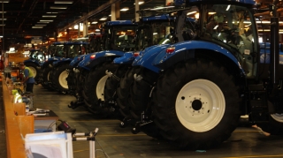 Azərbaycanda traktor istehsalı avqustda kəskin artıb 