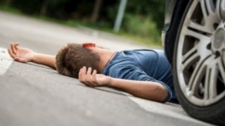 В Баку 57-летняя женщина, которую сбил автомобиль, скончалась в больнице 