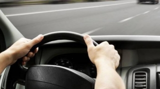 Kontakt Home sürücü axtarır - MAAŞ 600 MANAT 