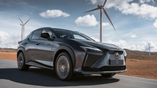 Lexus yeni sükanın tətbiqini ləngidir  - FOTO