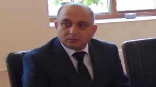 48 yaşlı məmur iş yerində öldü - FOTO 