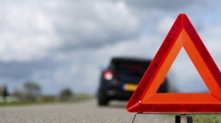 Qəbələdə yol qəzası baş verib, sürücü ölüb 