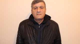 Polis 100 min manatlıq dələduzluq edən şəxsi saxladı 