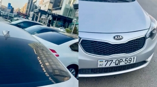 Maşını ikinci cərgədə saxlayıb yoxa çıxan sürücü 1 saatdan çox yolu bağladı   - VİDEO