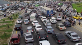 Dəhşətli tıxacların SƏBƏBİ BU İMİŞ – Çıxış yolu tapıldı