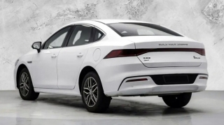 BYD “Volkswagen”in “Şüşə manufaktura”sını  alır  - VİDEO