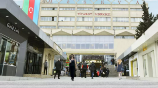 Bakıda iri ticarət mərkəzi CƏRİMƏLƏNDİ 