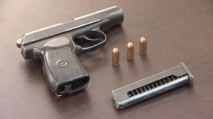 Qanunsuz olaraq odlu silah-sursat gəzdirən şəxs saxlanılıb   - FOTO