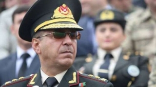 Rövşən Əkbərovun oğlu məhkəmədə vəkilə HÜCUM ETDİ - FOTO 