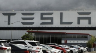 “Tesla” satışlarının təxminən 30 % artdığını açıqlayıb 