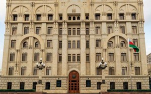 DİN-dən özünü yandırmaq istəyən şəxslə bağlı - Açıqlama