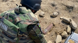 Qobustanda top mərmisi TAPILDI 