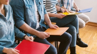 Gənclər arasında işsizlik: Ali təhsili olanların iş tapa bilməməsinin səbəbləri nələrdir? 