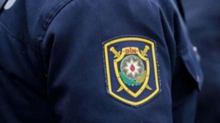 Divan üstündə dava:  Gədəbəydə polisləri söyən şəxs həbs olundu