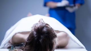 Azərbaycanda qadın dərmandan zəhərlənib ÖLDÜ 