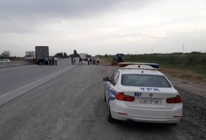 Göygöldə mikroavtobus aşdı: sürücü xəsarət alıb