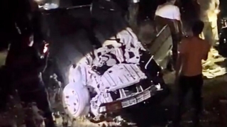 Ağsuda idarəetmədən çıxan “Mercedes” dərəyə aşdı, sürücüsü komadadır..   - VİDEO