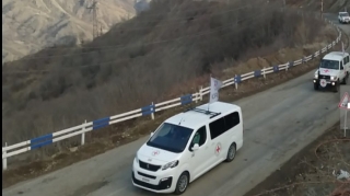 Laçın-Xankəndi yolundan BQXK-nın avtomobilləri keçib - FOTO 