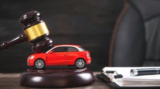 Azərbaycanda 3 maşın hərraca çıxarılacaq 