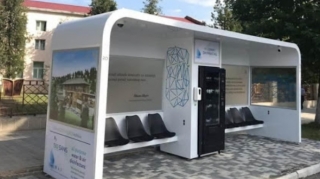 Bir bio-smart avtobus dayanacağı dövlətə 25 min manata başa gəldi