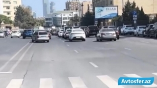 Будьте внимательны на этой улице в Баку: думая, что образовалась пробка, вы зря потеряете время – ВИДЕО 