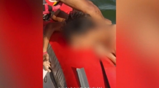 Xəzərdə batma təhlükəsi ilə üzləşən 2 yeniyetmə xilas olunub - VİDEO 