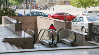 Bakının mərkəzindəki eskalatorlar niyə işləmir? - AÇIQLAMA 