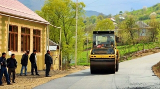 Gədəbəydə 19 yaşayış məntəqəsini birləşdirən yollar yenidən qurulur - FOTO - VİDEO