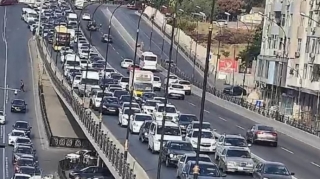 Bakının bir sıra yollarında sıxlıq var - SİYAHI 