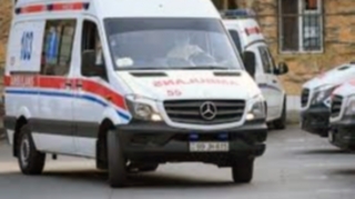 Автомобиль скорой помощи, в котором находился пациент, попал в аварию 