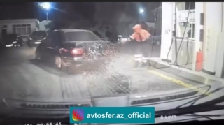 Bakıda yanacaqdoldurma məntəqəsində sürücü görün nə etdi - ANBAAN VİDEO 