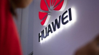 Huawei notbuk bazarında payını artırmağa davam edir