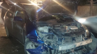 Paytaxtda yol qəzası zamanı iki nəfər xəsarət alıb - FOTO 