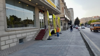 Xırdalanda səkilərin vəziyyətinə nəzarət edilmir - EKSPERT 