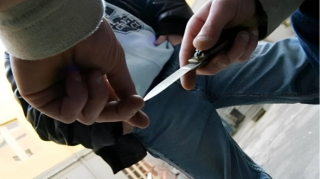 Bakıda sexdə DƏHŞƏT:  Ustasını söyüşə görə bıçaqladı