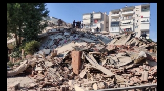 В результате сильного землетрясения в Измире погибли 4 человека - ОБНОВЛЕННЫЙ