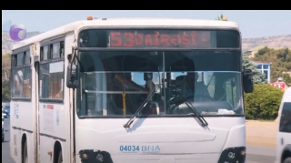 Badamdarda 53 saylı avtobus 10 dəqiqəlik yolu 40 dəqiqəyə gedir  - VİDEO