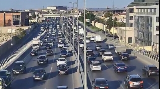 Bakının bir sıra yollarında nəqliyyatın sıxlığı yaranıb – SİYAHI 