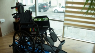 Bakı metrosunda əlil arabalarının daşınması üçün xüsusi qurğu quraşdırılacaq