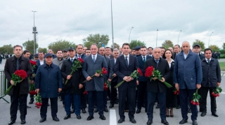 ADSEA kollektivi Zəfər parkında - FOTOLAR 